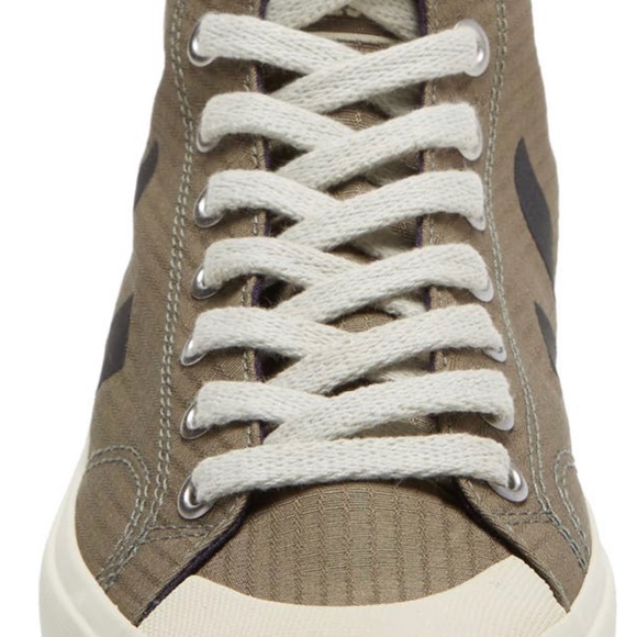 Veja Nova Ripstop High Top Sneaker - Picture 3 of 5